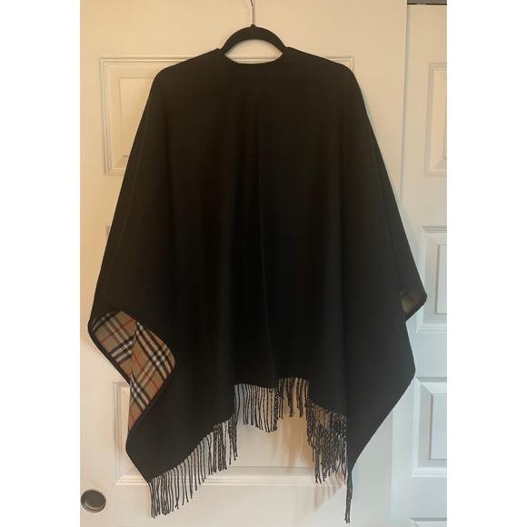 NEW Burberry black plaid reversible poncho cape shawl fringe wool NWT! - Picture 5 of 9